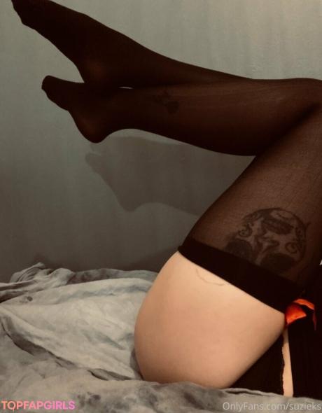 Suzieks nude leaked OnlyFans photo #16