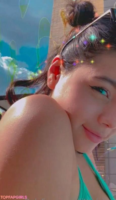 Littlelolim nude leaked OnlyFans photo #15