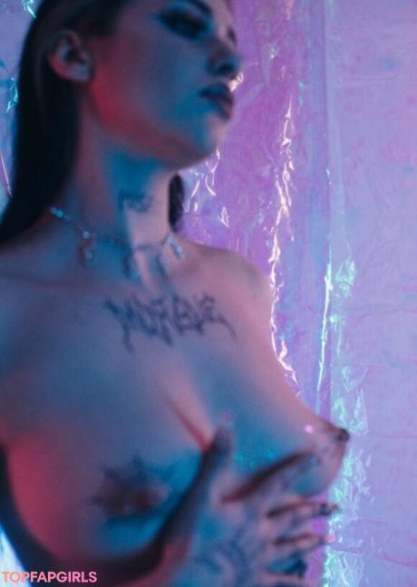 Laura nude leaked OnlyFans photo #7