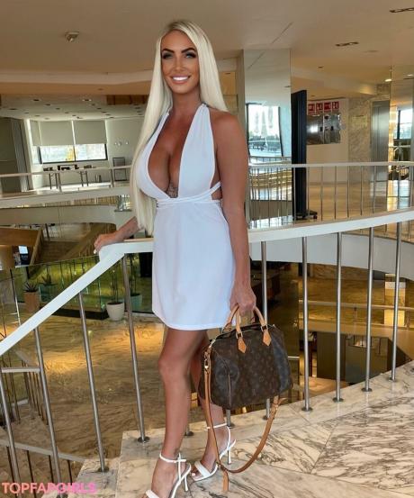 Debbie nude leaked OnlyFans photo #7