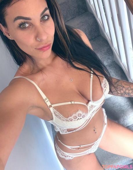 Miss_sofia.x nude leaked OnlyFans photo #15