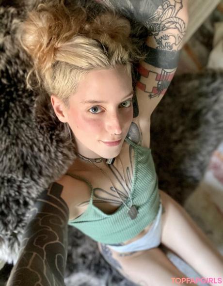 Thecamdamage nude leaked OnlyFans photo #29