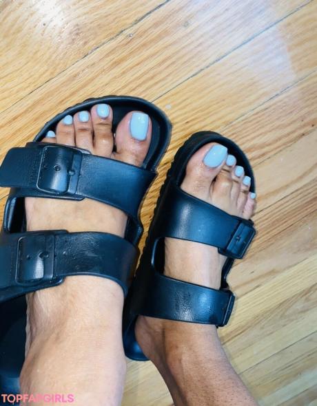 Vee_feet nude leaked OnlyFans photo #41