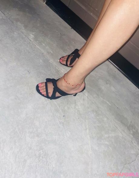 Vee_feet nude leaked OnlyFans photo #50