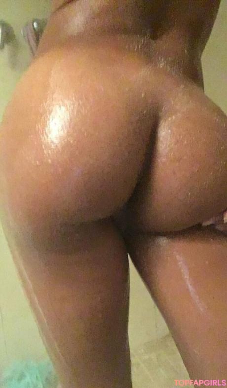 Kendall nude leaked OnlyFans photo #21