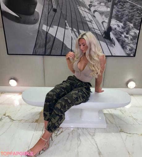 Sarah nude leaked OnlyFans photo #29
