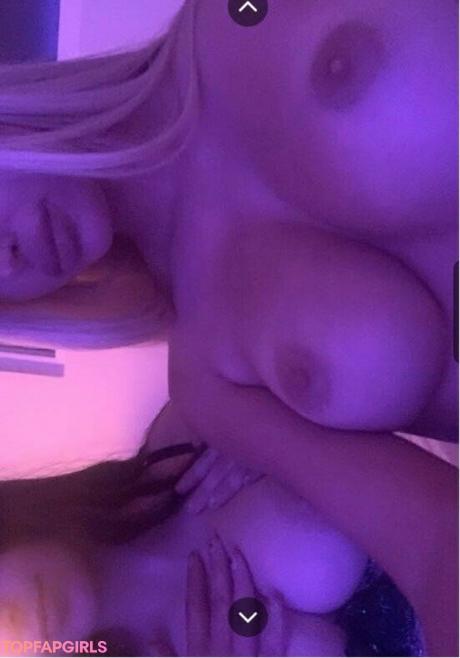 Chloe nude leaked OnlyFans pic