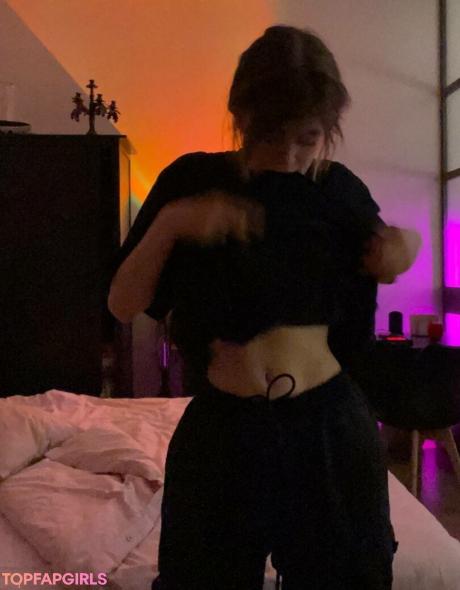 Linivaya nude leaked OnlyFans photo #4