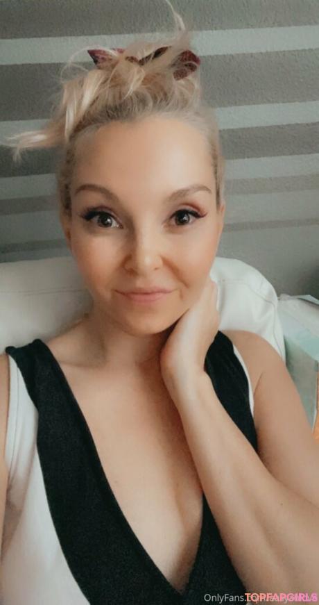 Aaliyahlove nude leaked OnlyFans photo #45