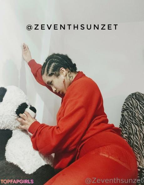 Zeventhsunzet nude leaked OnlyFans photo #31