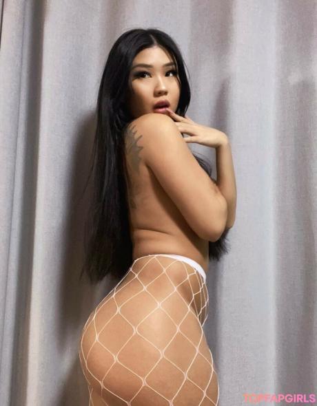 Rairainana nude leaked OnlyFans photo #46