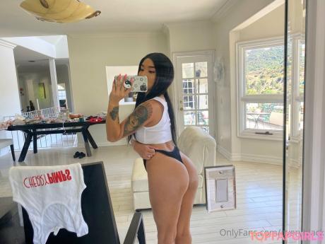 Avery nude leaked OnlyFans photo #26