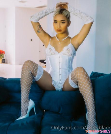 Avery nude leaked OnlyFans photo #60