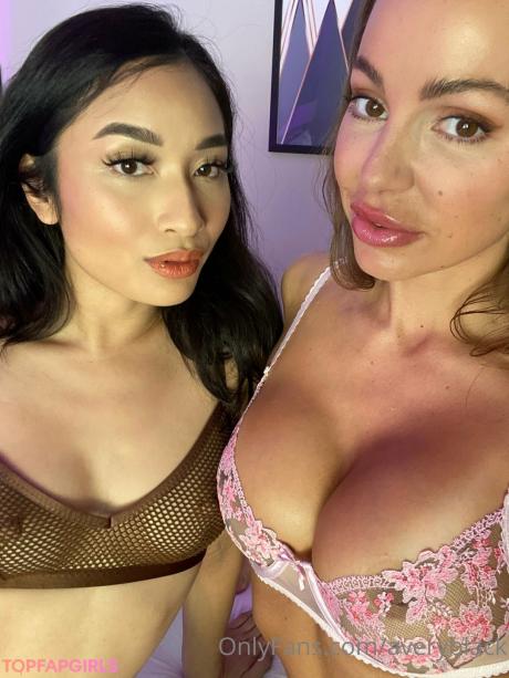 Avery nude leaked OnlyFans photo #7