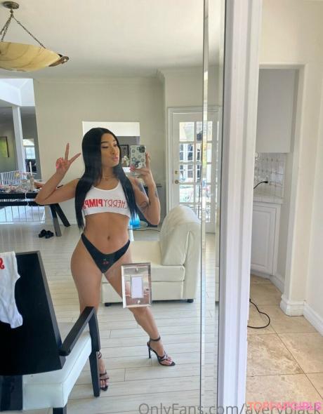 Avery nude leaked OnlyFans photo #72