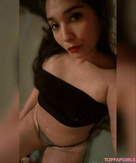 Floresmartins nude leaked OnlyFans photo #22