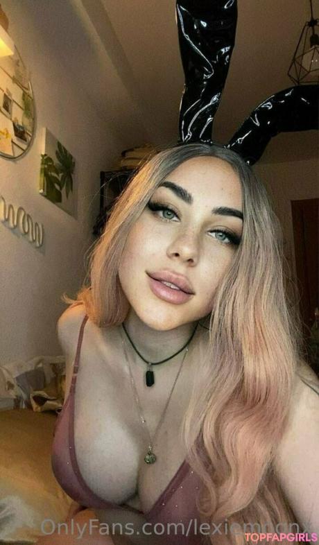 Lexiemoonx nude leaked OnlyFans photo #75