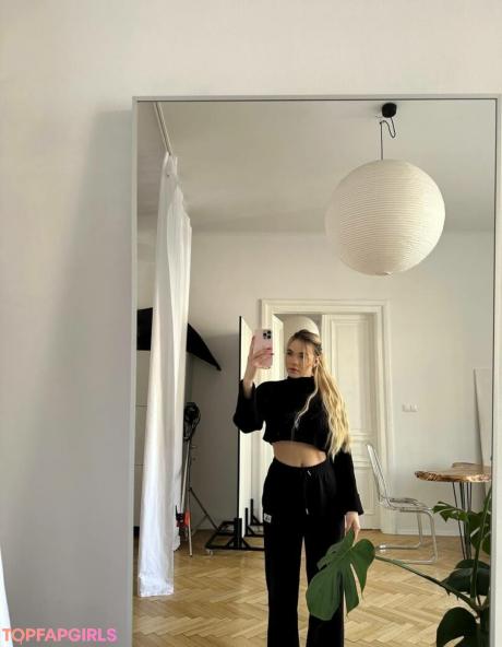 Alicebrightt nude leaked OnlyFans photo #11