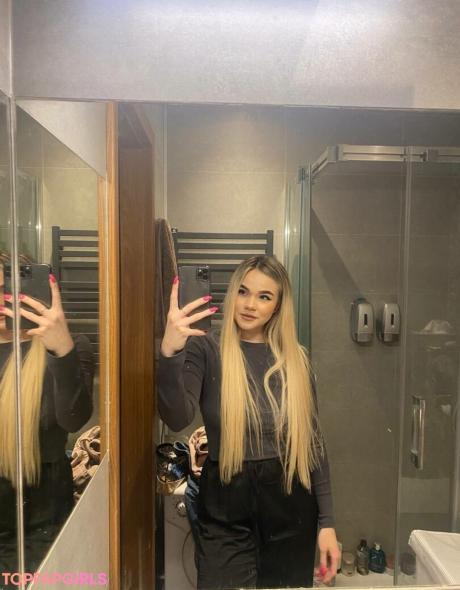 Alicebrightt nude leaked OnlyFans photo #12