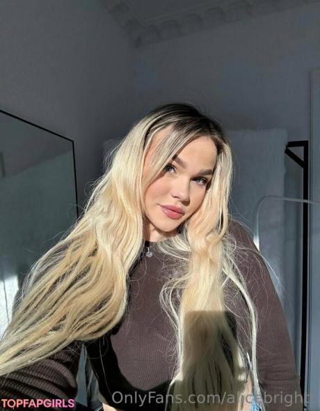 Alicebrightt nude leaked OnlyFans photo #127