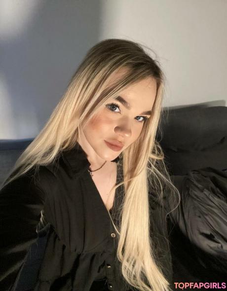 Alicebrightt nude leaked OnlyFans photo #15