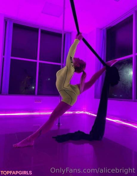 Alicebrightt nude leaked OnlyFans photo #23