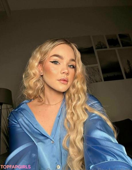 Alicebrightt nude leaked OnlyFans photo #75