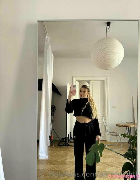 Alicebrightt nude leaked OnlyFans photo #84