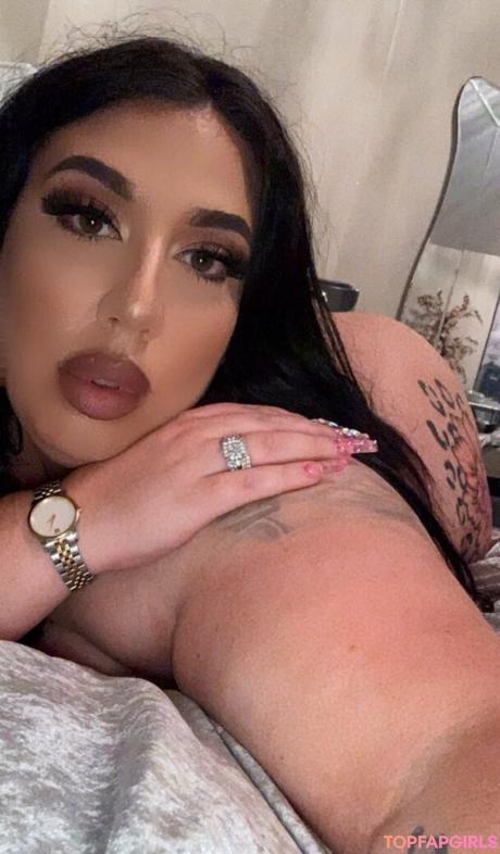 Bellabadxo nude leaked OnlyFans photo #4