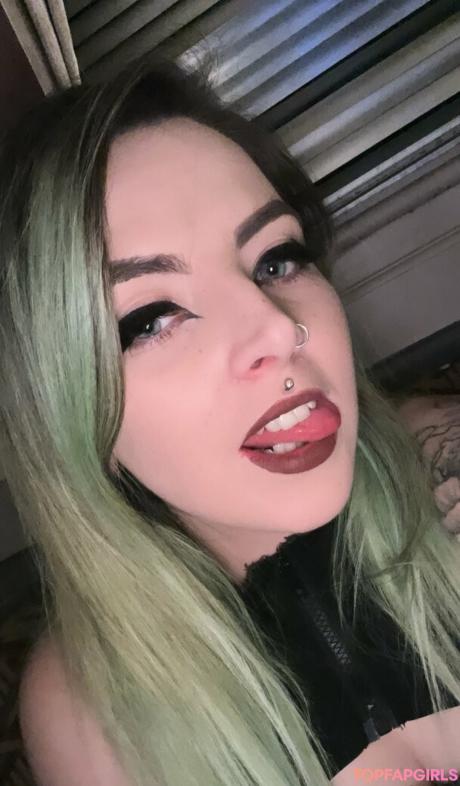 Spitwicked nude leaked OnlyFans photo #1