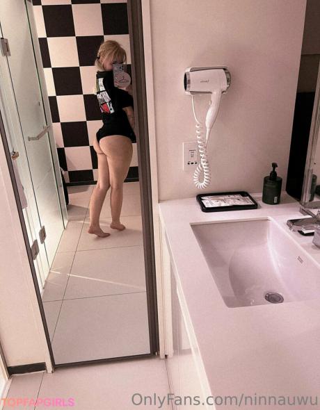 Ninnauwu nude leaked OnlyFans photo #16