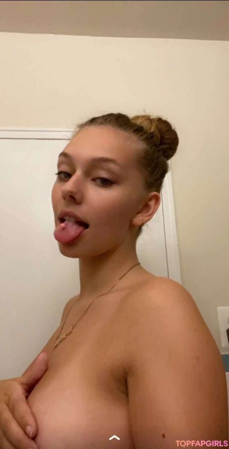 Lydia nude leaked OnlyFans photo #11