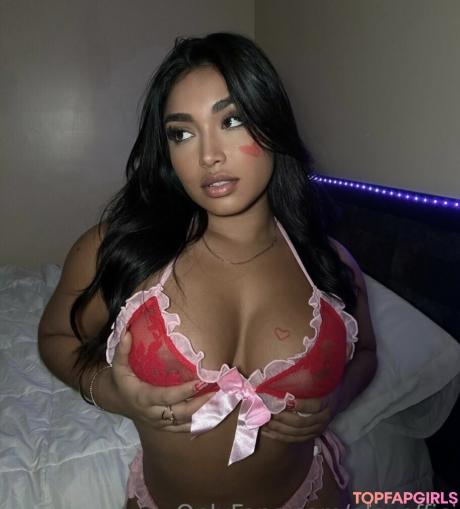 Alejandra nude leaked OnlyFans photo #35