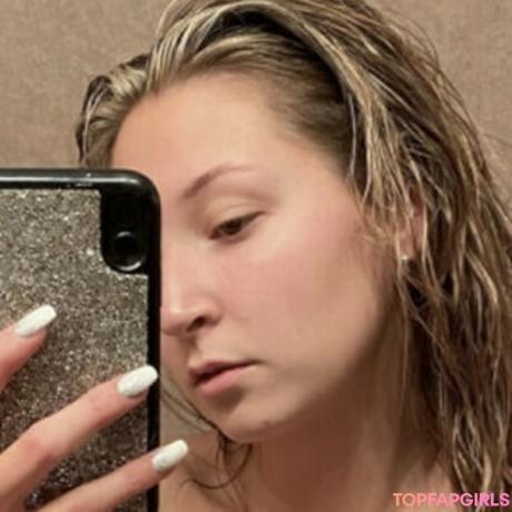 Mackenzie nude leaked OnlyFans photo #7
