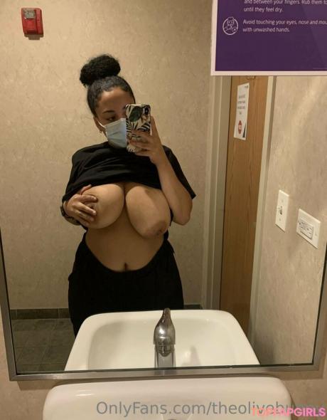 Theolivebunny nude leaked OnlyFans photo #13