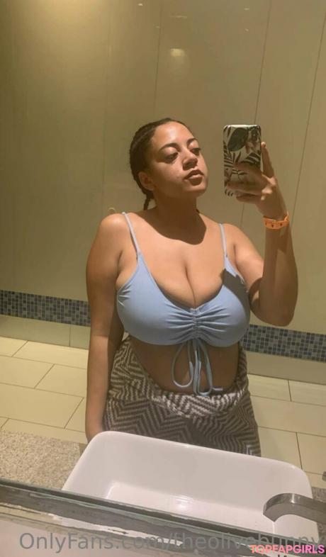 Theolivebunny nude leaked OnlyFans photo #9