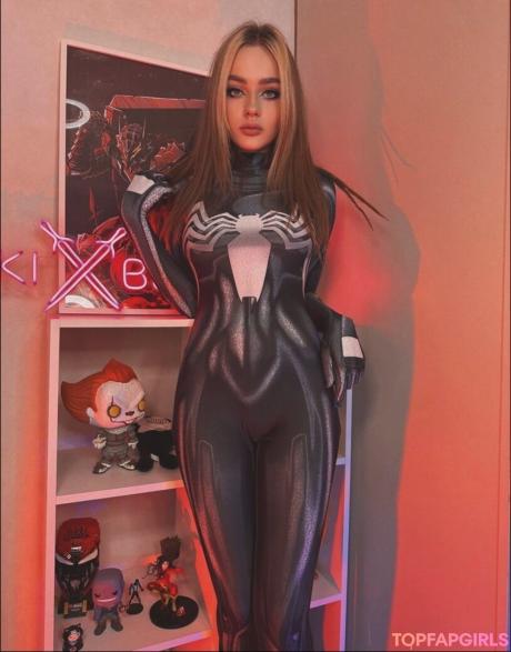 Vikiblade nude leaked OnlyFans photo #18