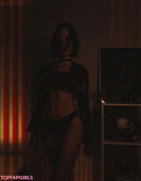 Vikiblade nude leaked OnlyFans photo #40