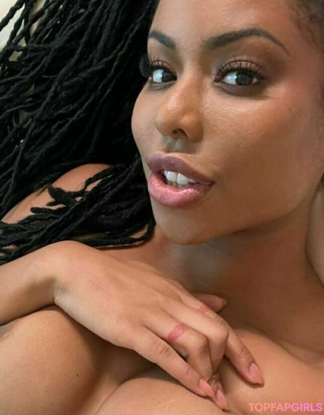 Thekiranoir nude leaked OnlyFans photo #147