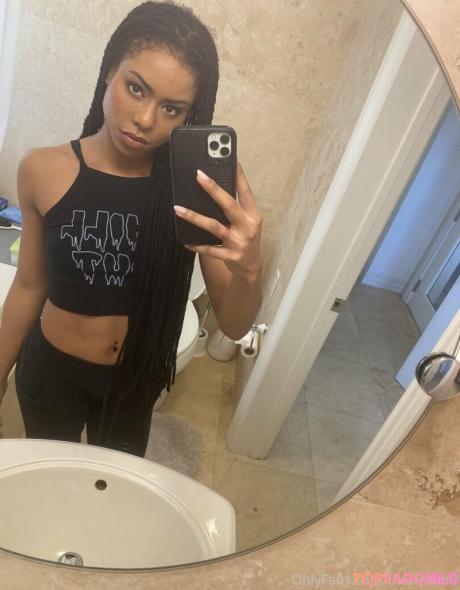 Thekiranoir nude leaked OnlyFans photo #66