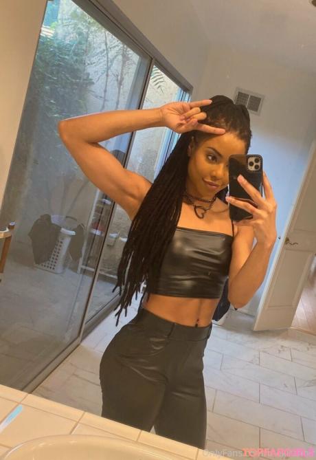 Thekiranoir nude leaked OnlyFans photo #89
