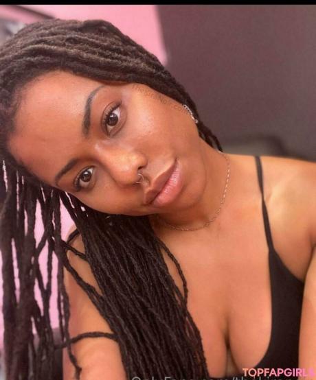 Thekiranoir nude leaked OnlyFans photo #96