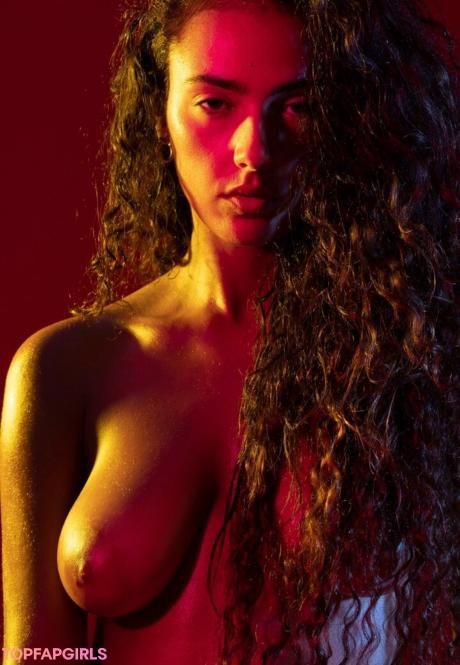 Veronica nude leaked OnlyFans photo #4