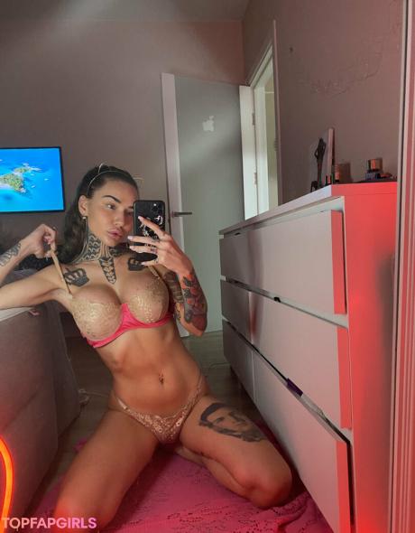 Miafoxie nude leaked OnlyFans photo #6