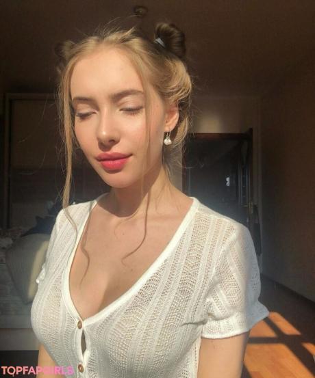 Alissa nude leaked OnlyFans photo #7