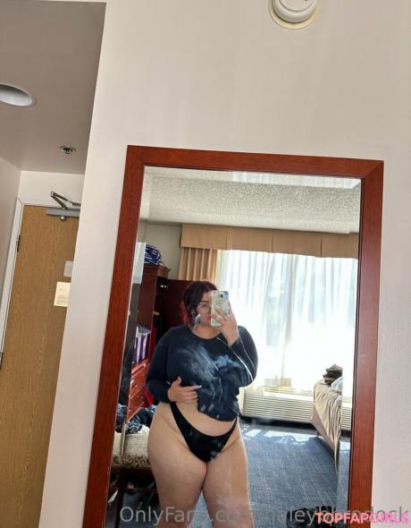Haleybbrodock nude leaked OnlyFans photo #45