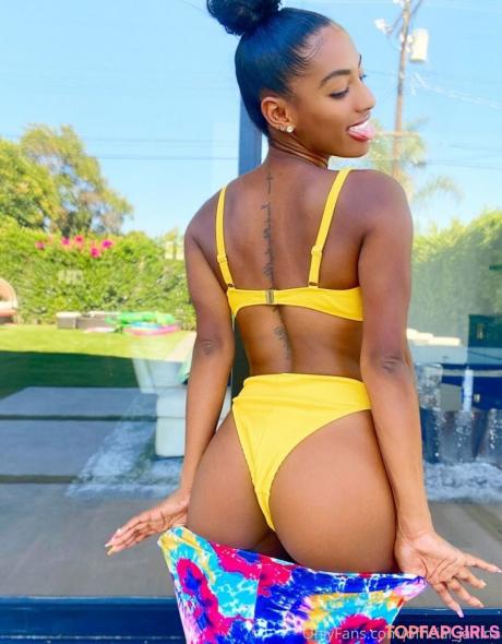 Official nude leaked OnlyFans photo #18