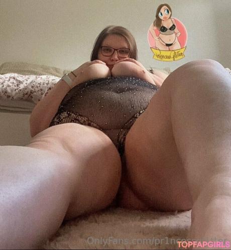 Pr1ncessgl1tterfree nude leaked OnlyFans photo #42