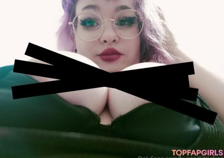 Twistedlittlefree nude leaked OnlyFans photo #7