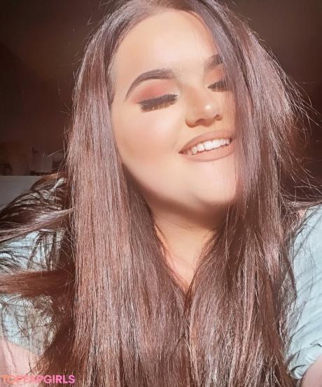 Chloe nude leaked OnlyFans photo #23